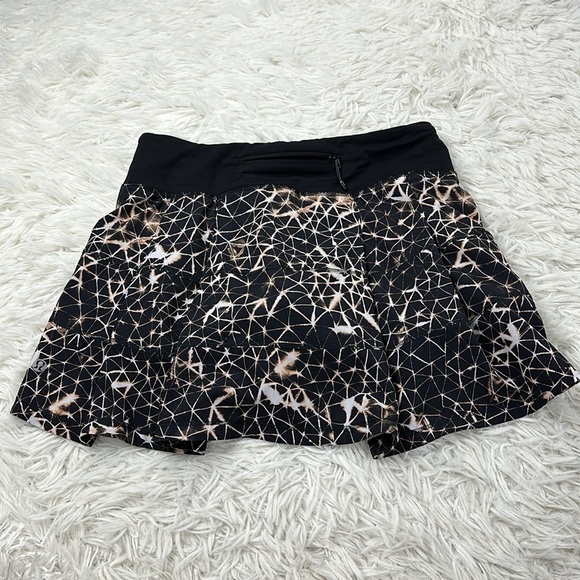 Lululemon Pace Rival Skirt II *4-way Stretch (Tall) Sugar Crush Multi / Black - Picture 5 of 6